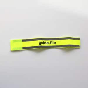 Brassard élastique guide-file